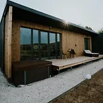 Halacs Homes- Boutique Cabins, Boutique Ferienhaus Balatonalmádi