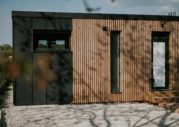Halacs Homes- Boutique Cabins, Boutique Case de vacanță Balatonalmádi
